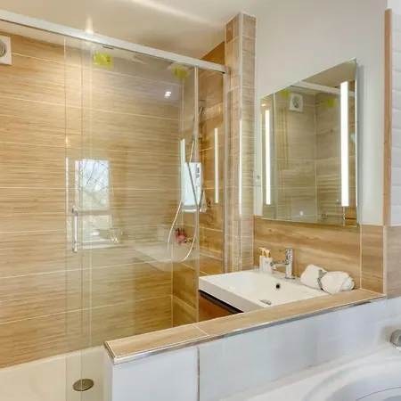 Love Jacuzzi Apartman *