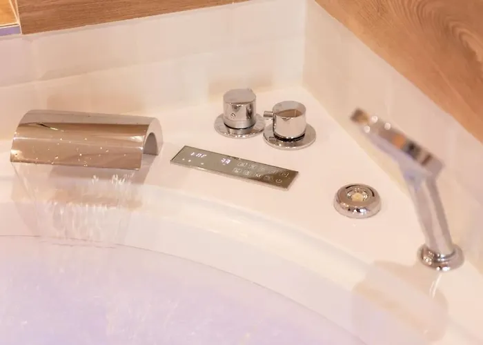 Love Jacuzzi *